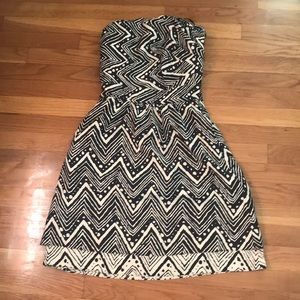 The Limited- dress - black and cream; silky; stunning 🤩